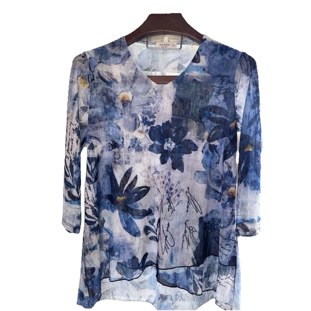 Jess & Jane Hana Crepe Mesh Small  Tunic 3/4 Sleeves Design V Neck Asymmetrical
